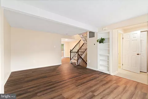 Living - 3228 Split Oak Ct, Abingdon, MD 21009 photo 2 of 3