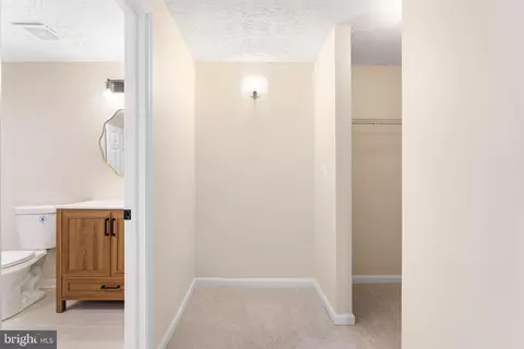 Entry Way - 3228 Split Oak Ct, Abingdon, MD 21009 photo 4 of 5