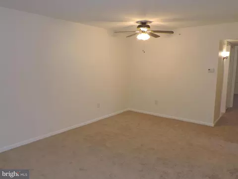 Living - 205 Star Pointe Ct #1D, Abingdon, MD 21009 photo 5 of 5