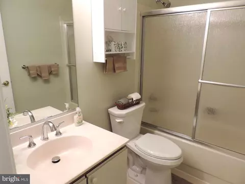 Bath - 205 Star Pointe Ct #1D, Abingdon, MD 21009 photo 3 of 4