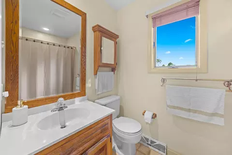 Bath - 3204 Bryson Ct, Baldwin, MD 21013 photo 4 of 4