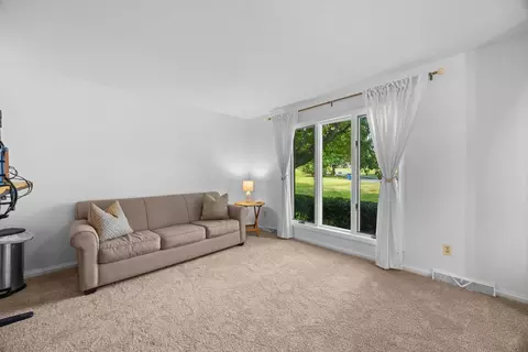 Living - 3204 Bryson Ct, Baldwin, MD 21013 photo 1 of 1