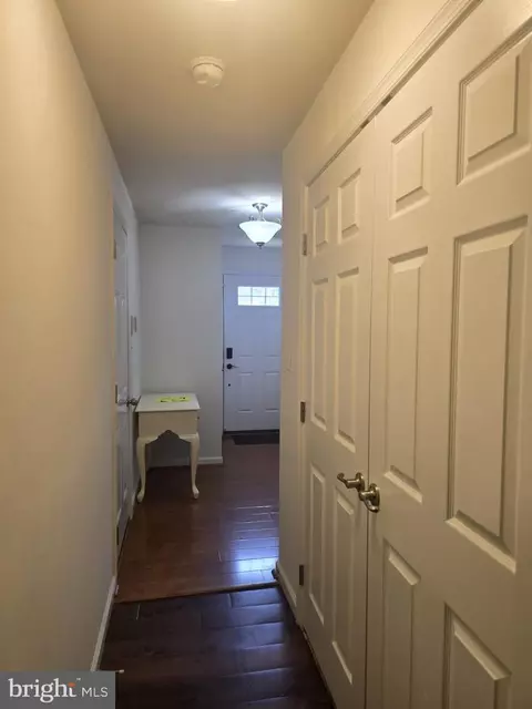 Entry Way - 225 Staysail Dr, Joppa, MD 21085 photo 4 of 9