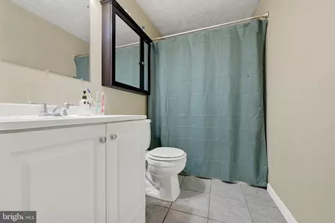 Bath - 1300 E Spring Meadow Ct, Edgewood, MD 21040 photo 2 of 3
