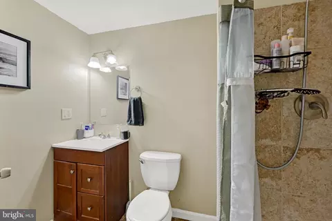 Bath - 1300 E Spring Meadow Ct, Edgewood, MD 21040 photo 3 of 3