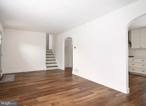 Living - 2912 Old Mountain Rd S, Joppa, MD 21085 photo 4 of 5
