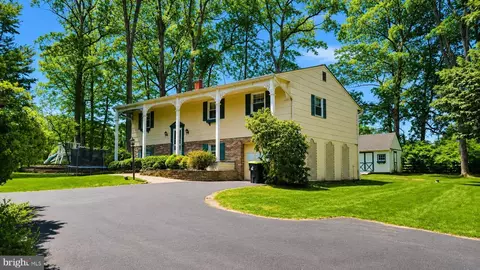 1512 Steeplechase Dr, Jarrettsville, MD 21084