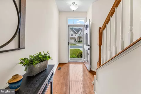 Entry Way - 331 Tufton Cir, Fallston, MD 21047 photo 2 of 13