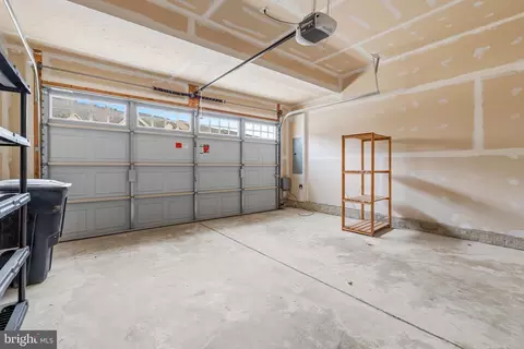 Entry Way - 331 Tufton Cir, Fallston, MD 21047 photo 10 of 13