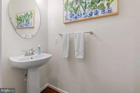 Entry Way - 331 Tufton Cir, Fallston, MD 21047 photo 7 of 13
