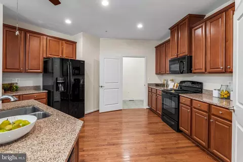 Entry Way - 331 Tufton Cir, Fallston, MD 21047 photo 5 of 13