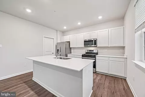 Kitchen - 810 Spikeresh Way, Joppa, MD 21085 photo 2 of 3