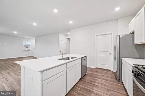 Entry Way - 810 Spikeresh Way, Joppa, MD 21085 photo 2 of 21