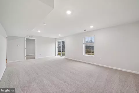 Living - 810 Spikeresh Way, Joppa, MD 21085 photo 4 of 4