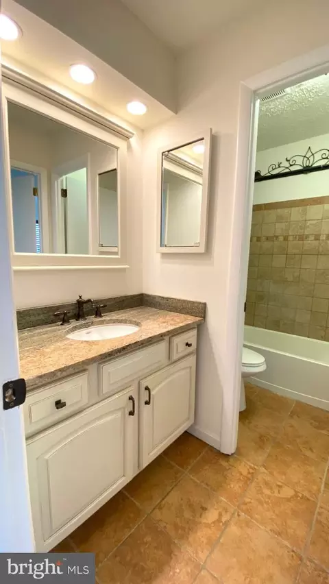 Bath - 109 Breakwater Ct, Joppa, MD 21085 photo 4 of 4