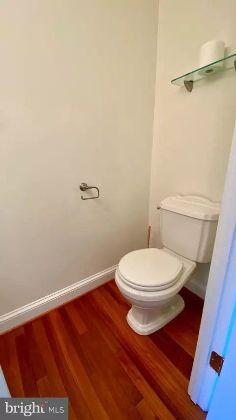 Bath - 109 Breakwater Ct, Joppa, MD 21085 photo 1 of 4