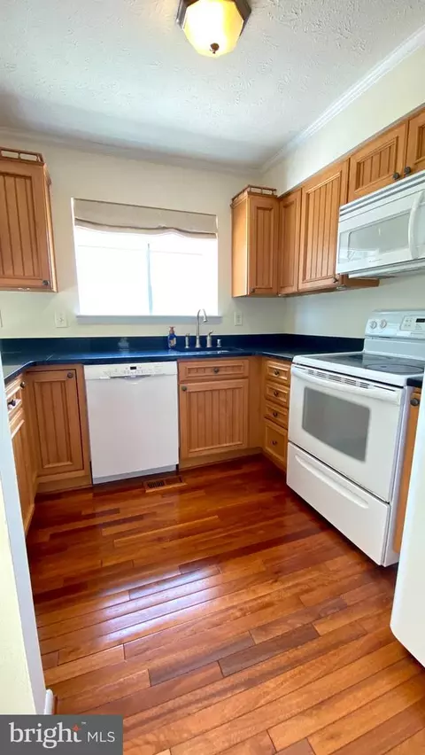 Kitchen - 109 Breakwater Ct, Joppa, MD 21085 photo 2 of 2