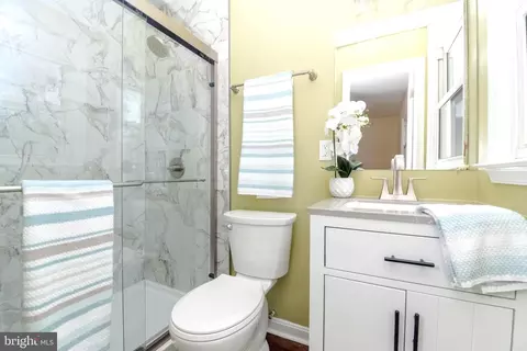 Bath - 226 Garnett Rd, Joppa, MD 21085 photo 2 of 2