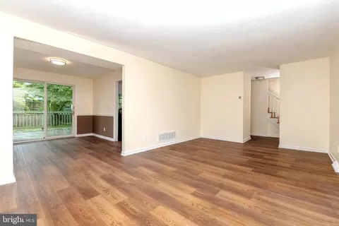 Living - 226 Garnett Rd, Joppa, MD 21085 photo 5 of 9