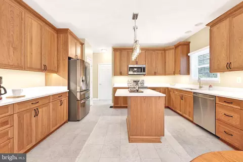 Kitchen - 2003 Fallston Valley Dr, Fallston, MD 21047 photo 2 of 6