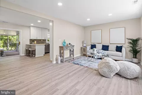 Living - 810 Bradley Rd, Joppa, MD 21085 photo 1 of 1
