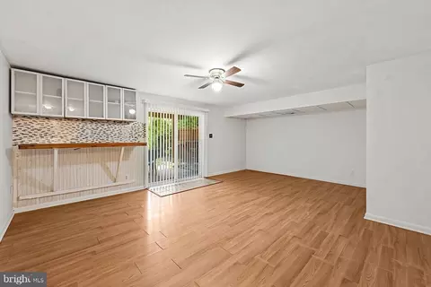 Living - 1006 Agate Dr, Edgewood, MD 21040 photo 6 of 7