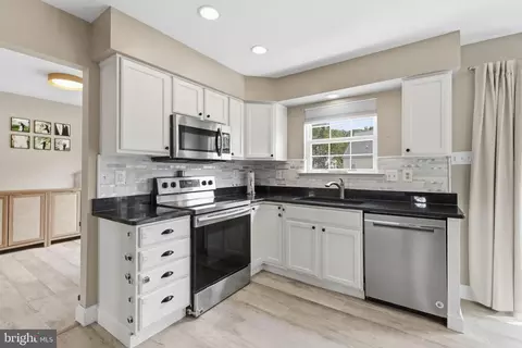 Kitchen - 3713 Wolf Trl, Abingdon, MD 21009 photo 1 of 2