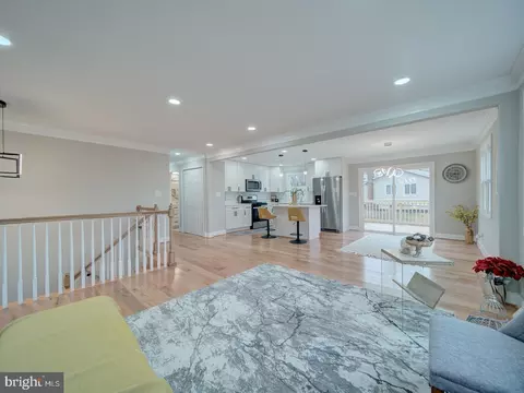 Living - 408 Garnett Rd, Joppa, MD 21085 photo 4 of 8