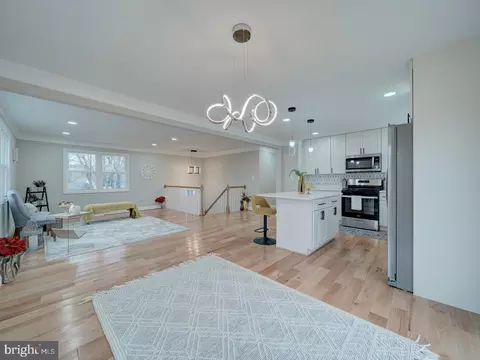 Living - 408 Garnett Rd, Joppa, MD 21085 photo 5 of 8