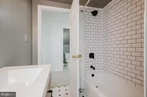 Bath - 416 Enfield Rd, Joppa, MD 21085 photo 4 of 4