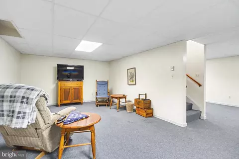 Living - 2708 Raynham Ct, Baldwin, MD 21013 photo 6 of 7