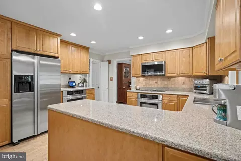 Kitchen - 2708 Raynham Ct, Baldwin, MD 21013 photo 5 of 7