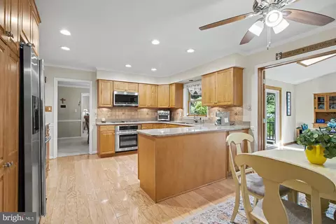 Kitchen - 2708 Raynham Ct, Baldwin, MD 21013 photo 7 of 7