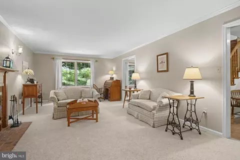 Living - 2708 Raynham Ct, Baldwin, MD 21013 photo 5 of 7