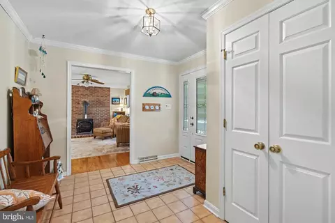 Entry Way - 2708 Raynham Ct, Baldwin, MD 21013 photo 2 of 10