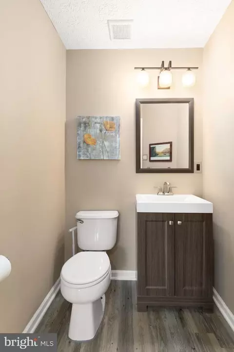 Bath - 400 Macintosh Cir, Joppa, MD 21085 photo 1 of 3