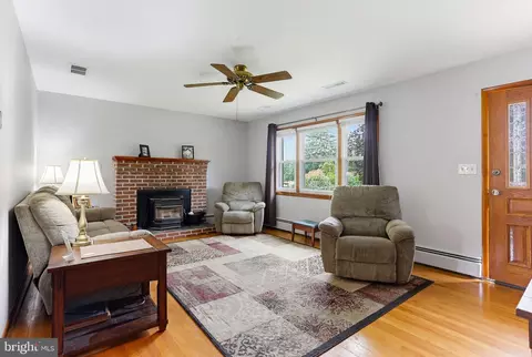 Living - 815 Reckord Rd, Fallston, MD 21047 photo 2 of 3