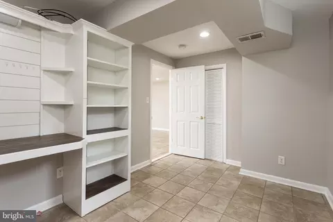 Entry Way - 116 Duryea Dr, Joppa, MD 21085 photo 2 of 2