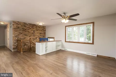 Living - 116 Duryea Dr, Joppa, MD 21085 photo 3 of 7