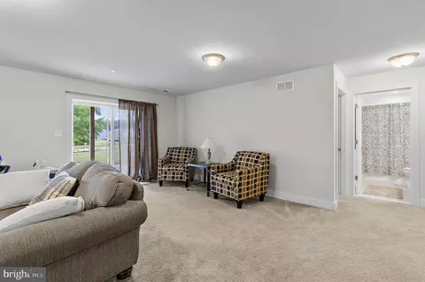 Entry Way - 2421 Easy St, Fallston, MD 21047 photo 17 of 18