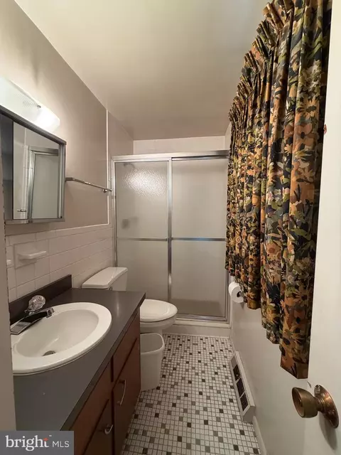 Bath - 902 Averill Rd, Joppa, MD 21085 photo 2 of 2