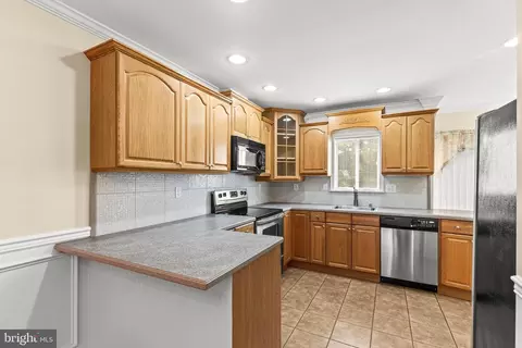 Kitchen - 408 Kentmore Ter, Abingdon, MD 21009 photo 1 of 5