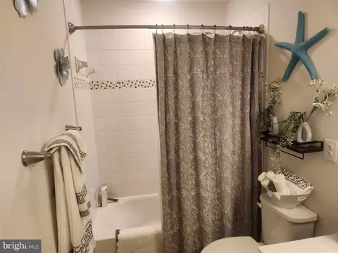 Bath - 528 Potomac Rd, Joppa, MD 21085 photo 1 of 4