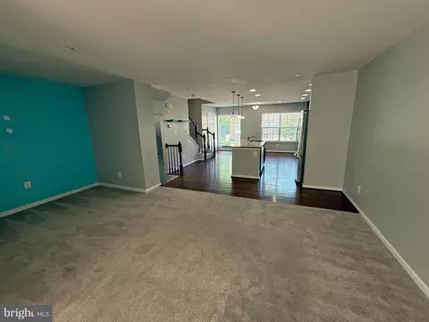 Living - 4702 Wineleaf Ln, Aberdeen, MD 21001 photo 6 of 12