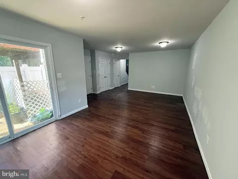 Living - 4702 Wineleaf Ln, Aberdeen, MD 21001 photo 2 of 12