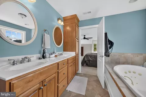 Entry Way - 2600 Winters Run Rd, Joppa, MD 21085 photo 6 of 6