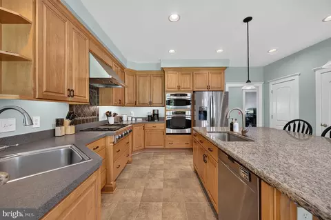 Kitchen - 2600 Winters Run Rd, Joppa, MD 21085 photo 3 of 7
