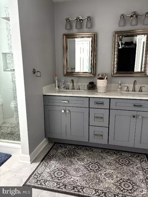 Bath - 612 Winesap Ct, Joppa, MD 21085 photo 2 of 6