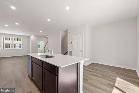 Entry Way - 359 Hackley Dr, Joppa, MD 21085 photo 8 of 17