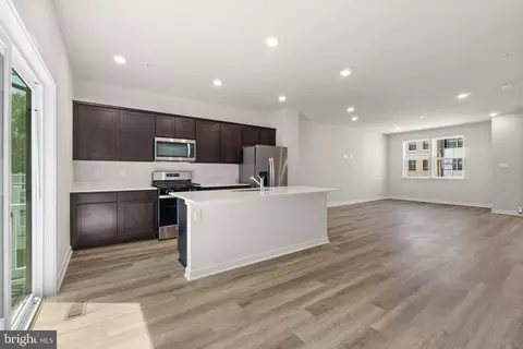 Entry Way - 359 Hackley Dr, Joppa, MD 21085 photo 10 of 17